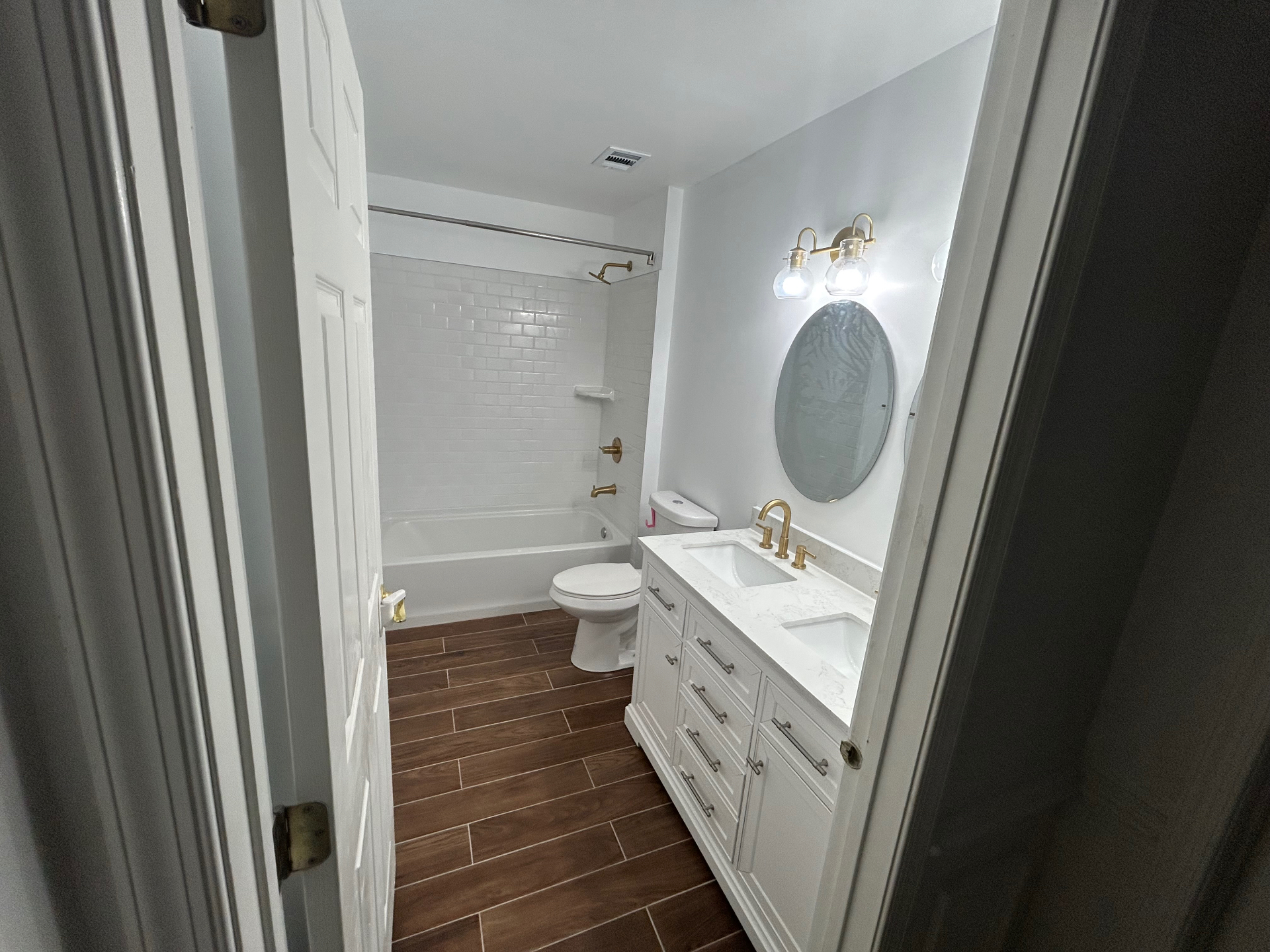 After: Complete Bathroom Renovation in Philadelphia Area (photo 1)