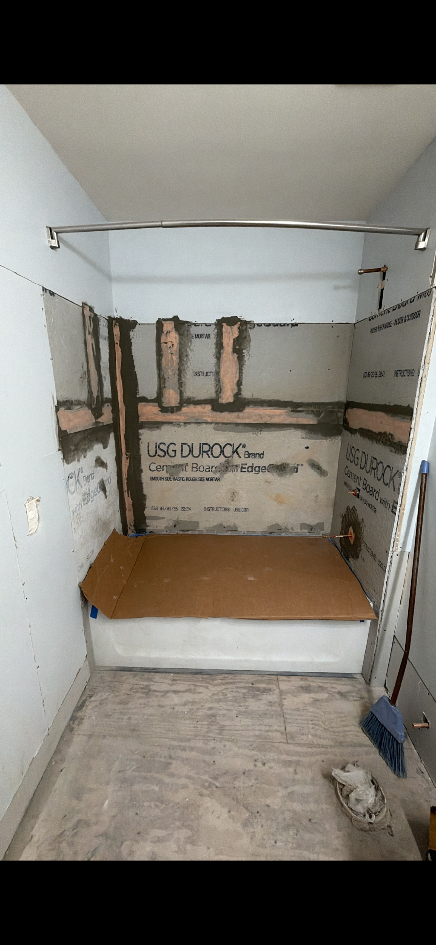 Before: Complete Bathroom Renovation in Philadelphia Area (photo 3)